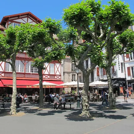 Studio Central A Jean De Luz Avec Wi-fi Gratuit, Cuisine Equipee Et Ascenseur - Fr-1-4-683 Apartment Saint-Jean-de-Luz
